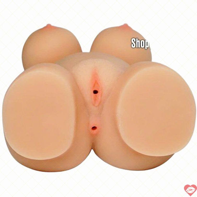 Búp bê silicon ngực căng mông mẩy gợi cảm 