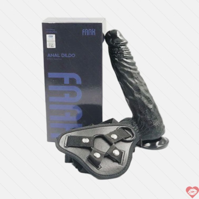 Dương vật dây đeo FAAK to khủng cho les phê 
