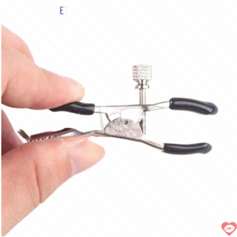Kẹp ngực gắn bi kim loại tạo cảm giác mạnh 